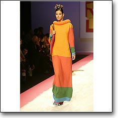 Agatha ruiz de la Prada Fashion show Milan Autumn Winter '05 '06 © interneTrends.com