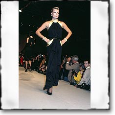 Chanel Fashion Show Paris Fall Winter '86 '87 © interneTrends.com classic