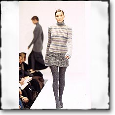 Dolce & Gabbana Fashion Show Milan Fall Winter '94 '95 © interneTrends.com classic model Carla Bruni