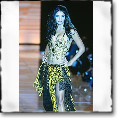 Gianni Versace Fashion Show Milan Spring Summer '92 © interneTrends.com classic model Helena Christensen
