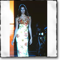 Gianni Versace Fashion Show Milan Spring Summer '92 © interneTrends.com classic
