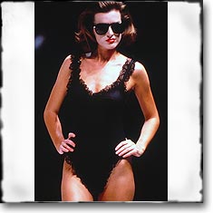 Moschino Fashion Show Milan Spring Summer '86 © interneTrends.com classic