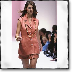 Salvatore Ferragamo Fashion Show Milan Fall Winter '91 '92 © interneTrends.com classic