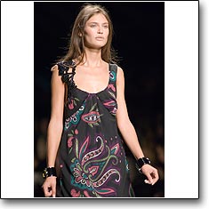 Etro Fashion show Milan Spring Summer '07 © interneTrends.com model Bianca Balti code etros0724