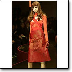 EXTE' Fashion show Milan Autumn Winter '05 '06 © interneTrends.com