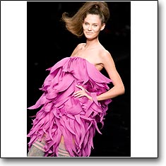Click here to view beautiful Bianca Balti internetrends portfolio