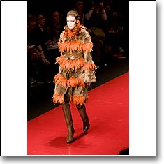 Laura Biagiotti Fashion Show Milan Autumn Winter '08 '09 © interneTrends.com model Diana Moldovan