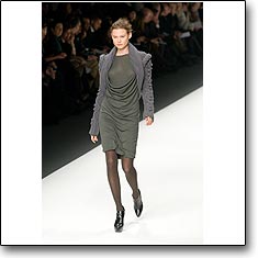 Max Mara Fashion Show Milan Autumn Winter '08 '09 © interneTrends.com model Behati Prinsloo