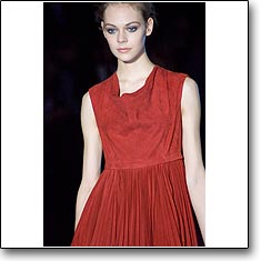 Salvatore Ferragamo Fashion show Milan Autumn Winter '06 '07  interneTrends.com model Kinga