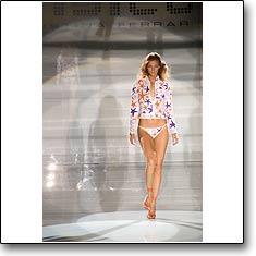 FISICO Fashion show Milan Spring Summer '05 © interneTrends.com