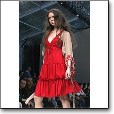 Paola Frani Fashion show Milan Spring Summer '06 © interneTrends.com