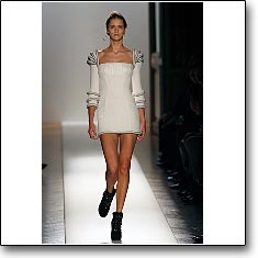 Balmain Fashion show Paris Autumn Winter '07 '08 © interneTrends.com model Carmen Kass