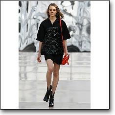Chloé Fashion show Paris Autumn Winter '07 '08 © interneTrends.com model Kinga Rajzak