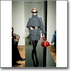 Valentin Yudashkin Fashion show Milan Autumn Winter '07 '08 © interneTrends.com