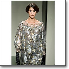Valentin Yudashkin Fashion show Milan Autumn Winter '07 '08 © interneTrends.com model Guisela Rhein