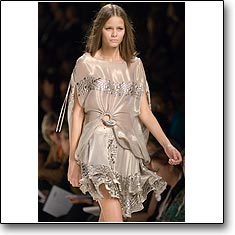 Trend Les Copains Fashion show Milan Spring Summer '07 © interneTrends.com model Flavia de Oliveira