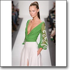 Joanna Mastroianni Fashion show New York Spring Summer '07 © interneTrends.com model Tiiu Kuik code mastroiannis0714