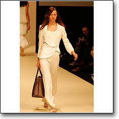 Luciano Soprani Fashion show Milan Spring Summer '06 © interneTrends.com