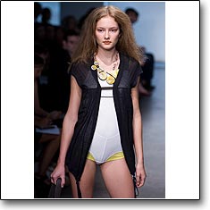 VPL Fashion show New York Spring Summer '08 © interneTrends.com model Solange Wilvert