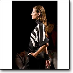 Clips Fashion Show Milan Spring Summer '09 © interneTrends.com model Andreea Stancu