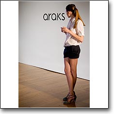 Araks Fashion show New York Spring Summer '07 © interneTrends.com code arakss0705