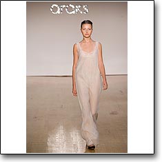 Araks Fashion show New York Spring Summer '07 © interneTrends.com code arakss0719