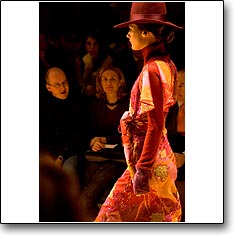 Laura Biagiotti Fashion show Milan Autumn Winter '05 '06 © interneTrends.com