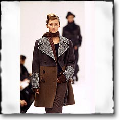 Dolce & Gabbana Fashion Show Milan Fall Winter '94 '95  interneTrends.com classic model Kate Moss