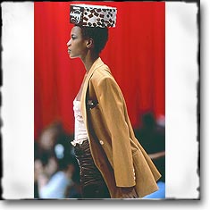 Moschino Fashion Show Milan Spring Summer '86  interneTrends.com classic