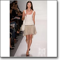 Jason Wu Fashion show New York Spring Summer '07 © interneTrends.com model Egle Tvirbutaite