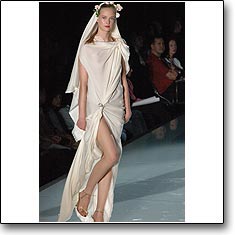 Kukso Koo Fashion show Milan Spring Summer '06 © interneTrends.com