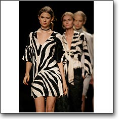 Les Copains Fashion show Milan Spring Summer '08 © interneTrends.com